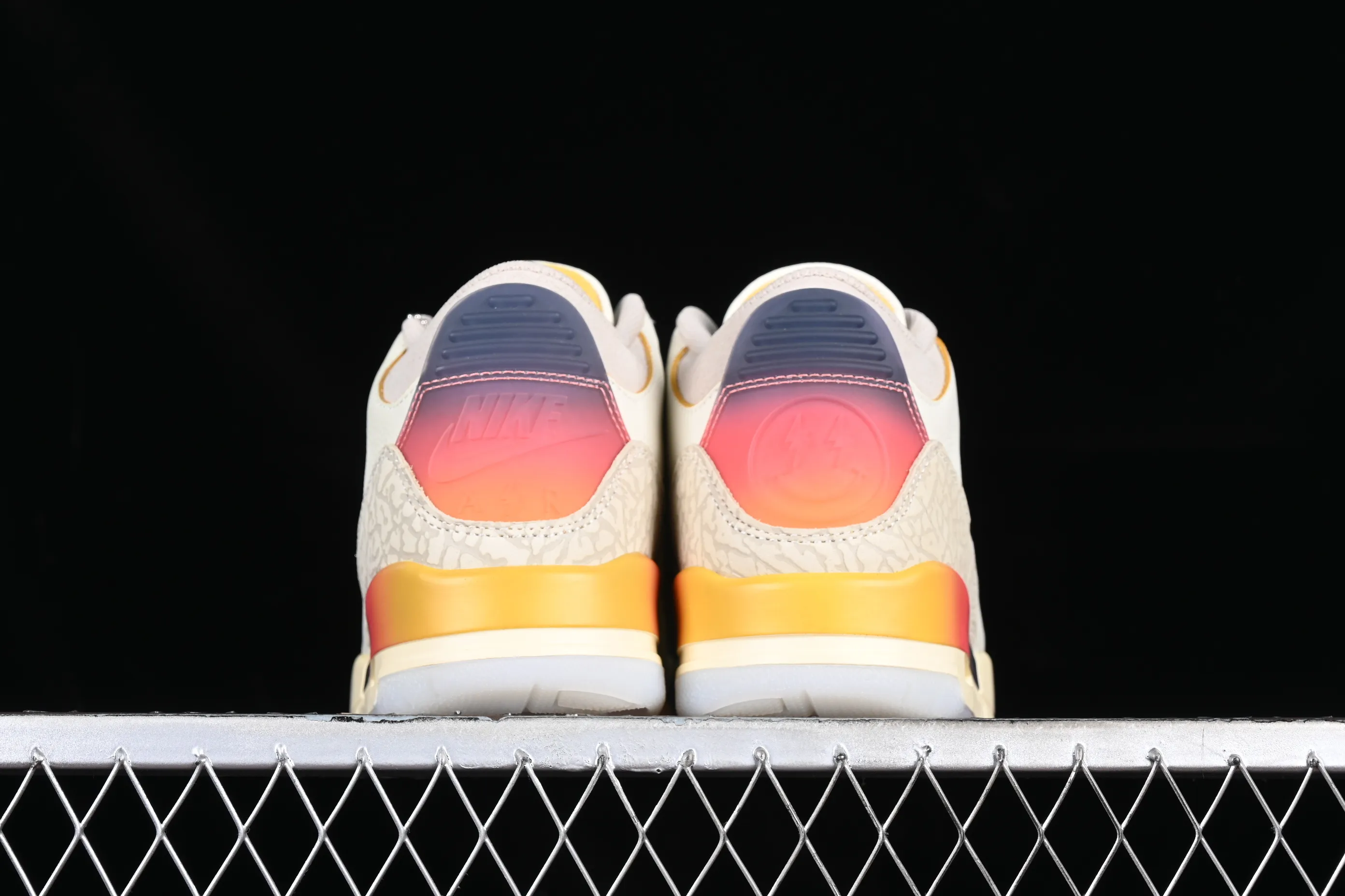All categories Air Jordan Jordan series basketball shoes Air Jordan 3 OG version J.Balvin x Air Jordan 3 Retro AJ3 Joe 3 rainbow gradient FN0344-901